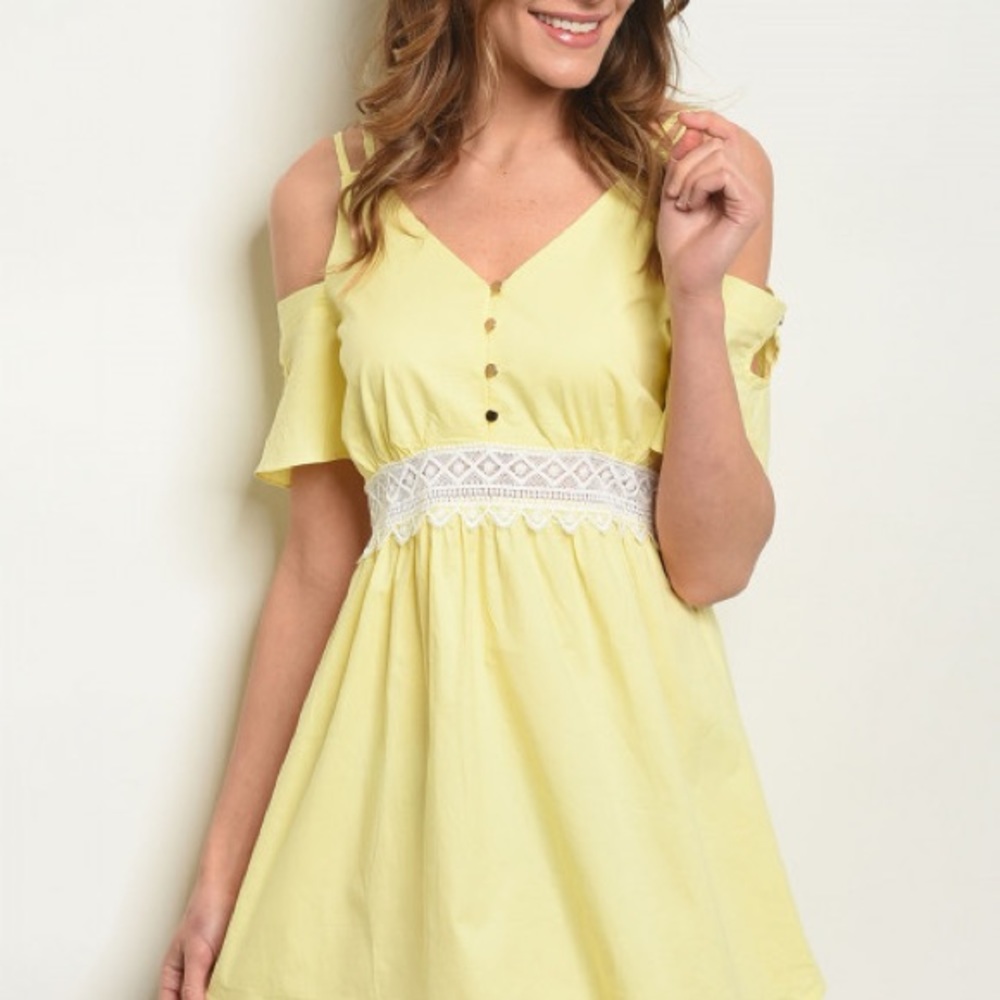 💗 beautiful yellow off shoulder Spring dress❤️💗 - Picture 3 of 6